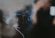 “뇌건강, 생활 속 작은 변화로 지킨다” – 실천 가능한 루틴과 최신 트렌드 toothpick on popsickle stick