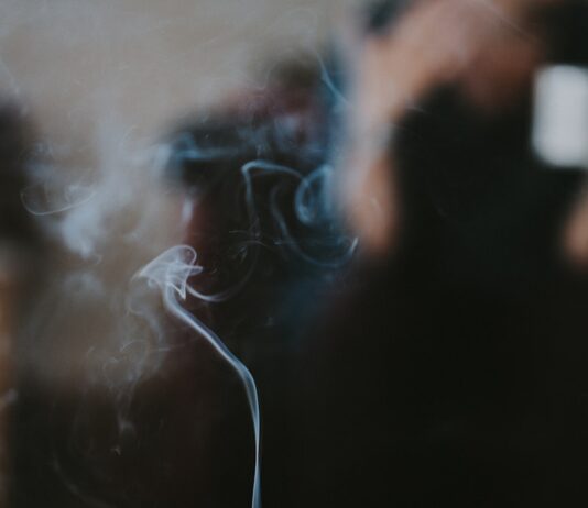 “뇌건강, 생활 속 작은 변화로 지킨다” – 실천 가능한 루틴과 최신 트렌드 toothpick on popsickle stick